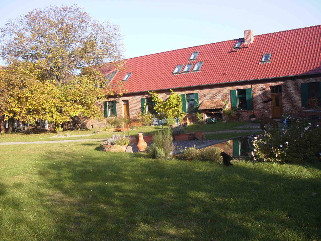 Pension Kunsthof Dahrenstedt Exterior photo